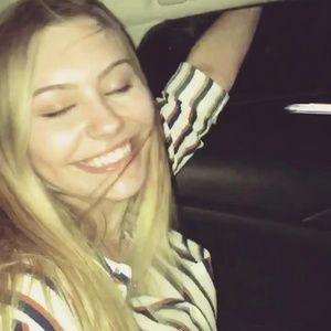 Meet your Posher, Ashlee